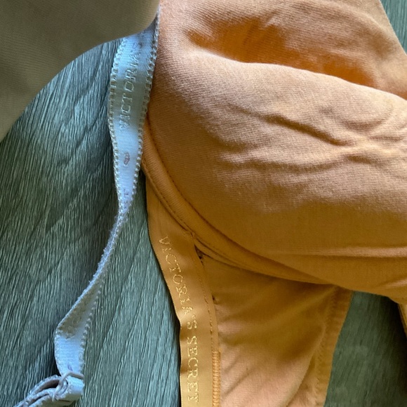 VS bra set And orange, tan, and black - Picture 2 of 6